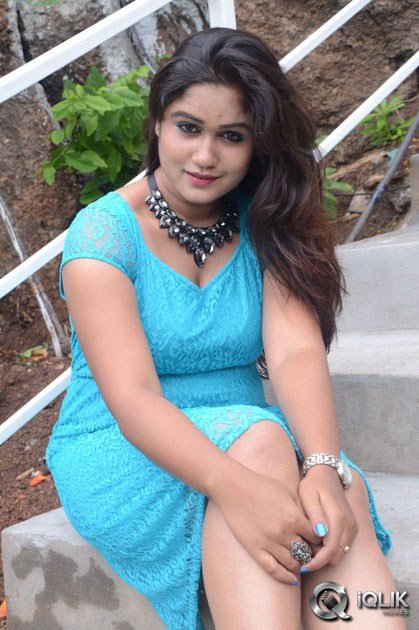 Brahmini-At-Lovers-Park-Movie-Opening